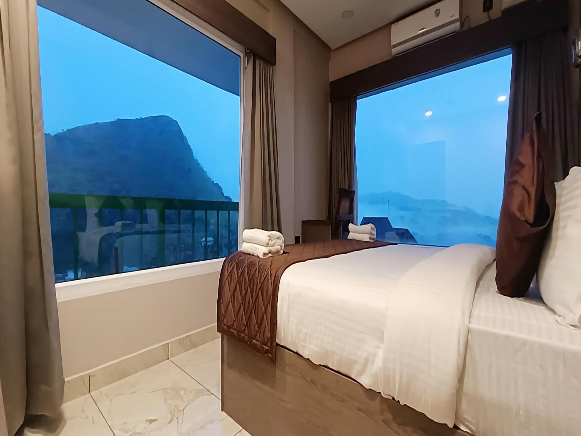 Palette Hill View Resorts Вагамон Екстериор снимка
