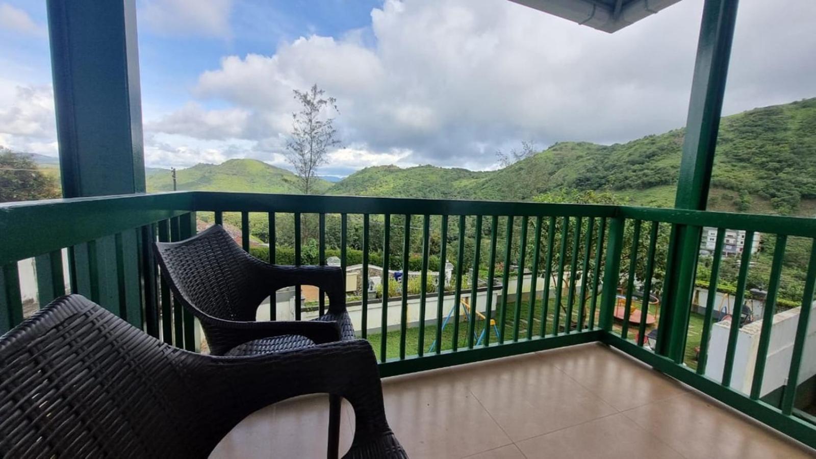 Palette Hill View Resorts Вагамон Екстериор снимка